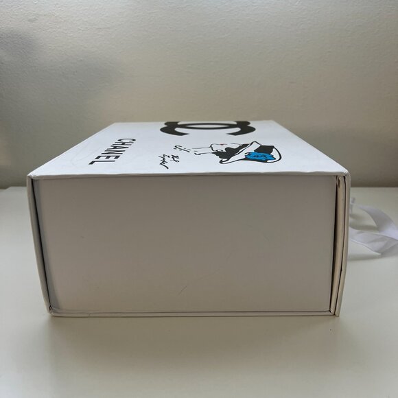 Empty Chanel Box with handles and dustbag - Picture 5 of 13